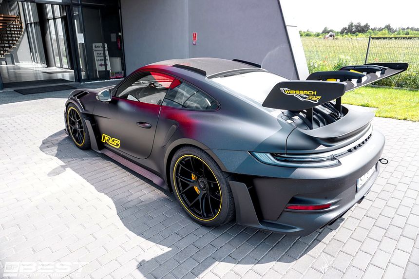 Porsche RS3 GT Weissach Edition